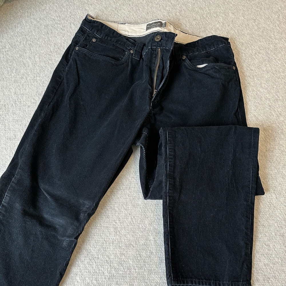 L.L. Bean Signature Corduroy pants - Men’s 38W Navy. Soft and comfortable